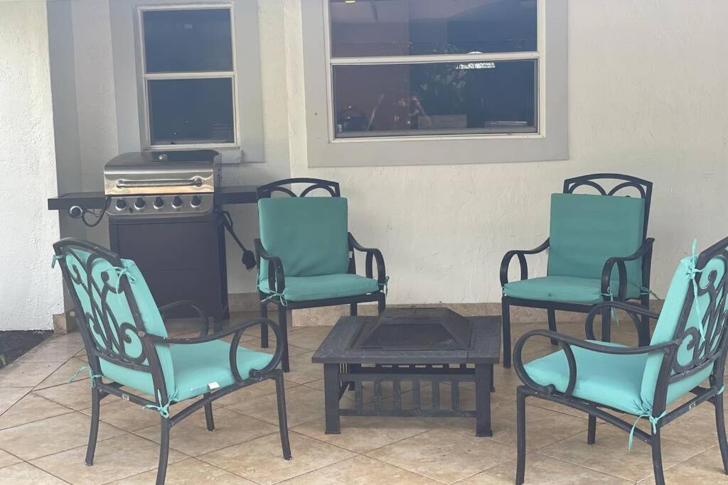 Cheerfull 4/Bed/ 3 Bath / Pool / Best Location North North Naples Esterno foto